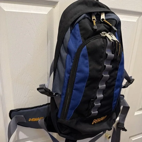 Asolo Backpack Daypack Ventilator Waist Strap Pockets Zip Pockets Storage Hiking - Picture 3 of 16